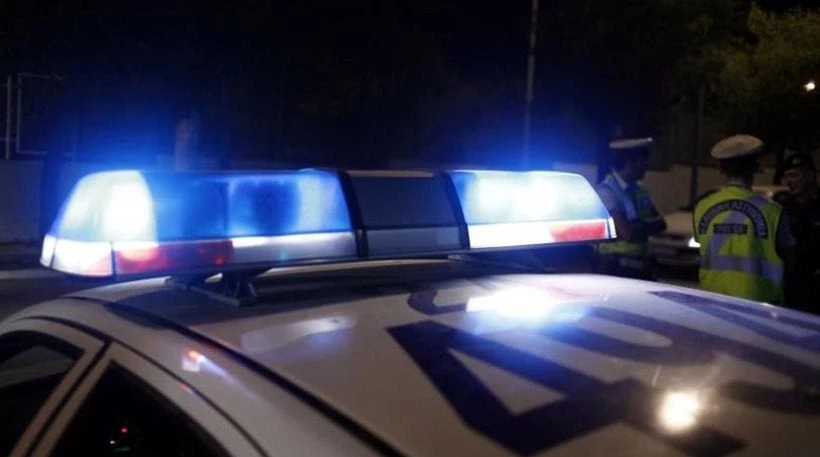 Τρόμος για υπάλληλο βενζινάδικου στον Ασπρόπυργο: Ληστές τον απείλησαν με λοστούς
